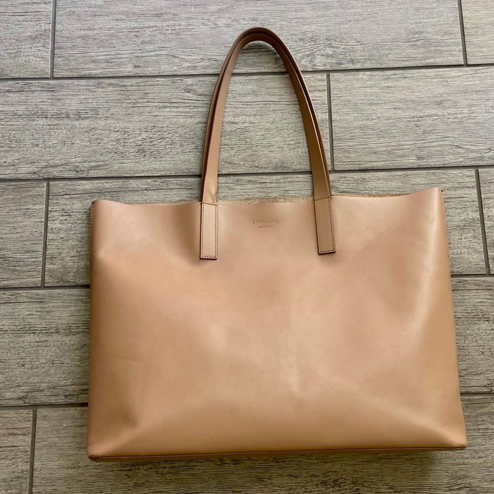 SOLD the Day Market Tote in Taupe